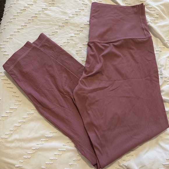 Lululemon Align Ribbed High-Rise Pant 28"
Velvet Dust - Picture 5 of 8